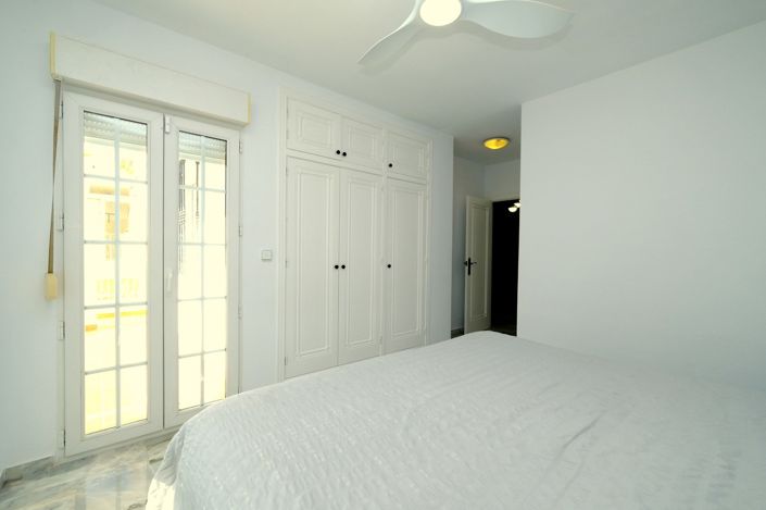 Image No.29-3 Bed Villa for sale