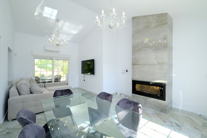 Image No.4-3 Bed Villa for sale