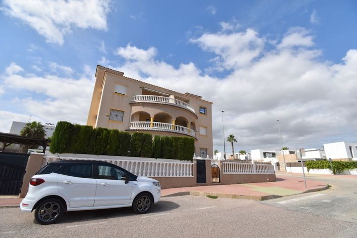 Image No.1-2 Bed Property for sale