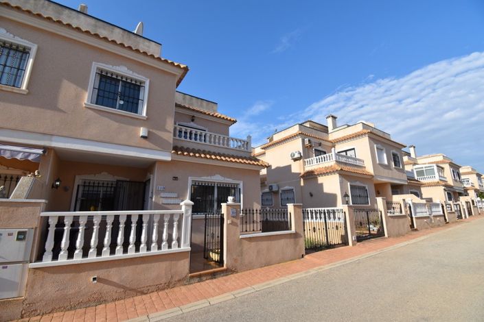 Image No.19-2 Bed Townhouse for sale