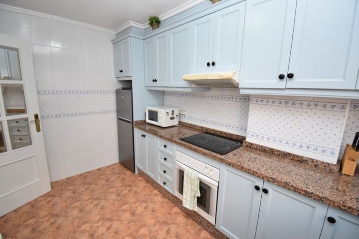 Image No.6-2 Bed Townhouse for sale