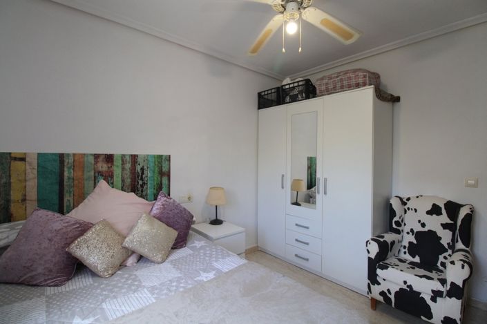 Image No.13-3 Bed Townhouse for sale