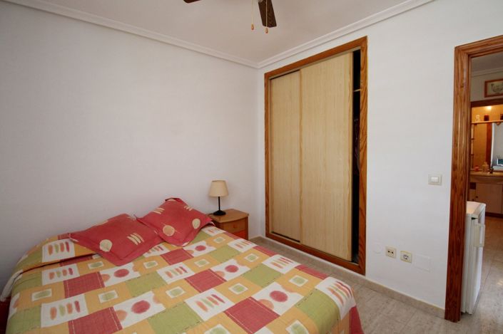 Image No.20-3 Bed Townhouse for sale