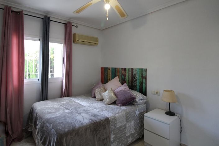 Image No.3-3 Bed Townhouse for sale