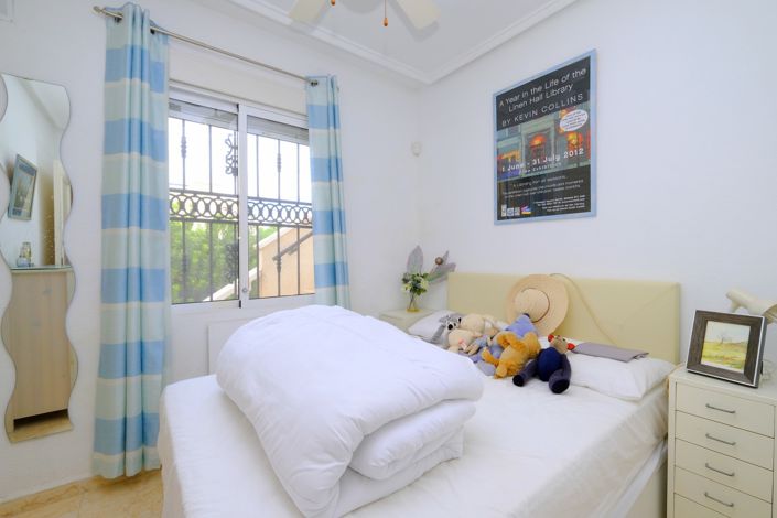 Image No.12-2 Bed Bungalow for sale