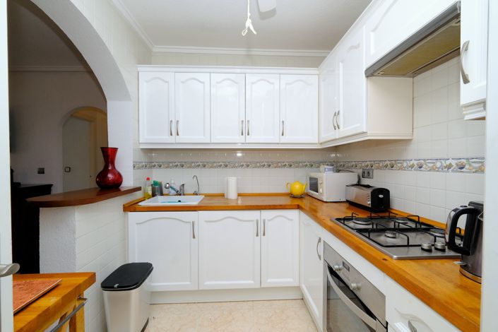 Image No.8-2 Bed Bungalow for sale