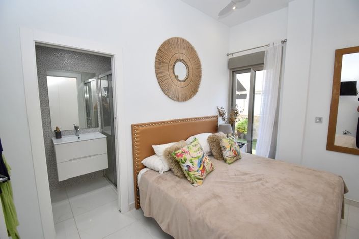 Image No.16-4 Bed Villa for sale