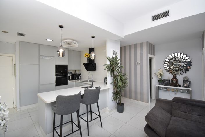 Image No.18-4 Bed Villa for sale