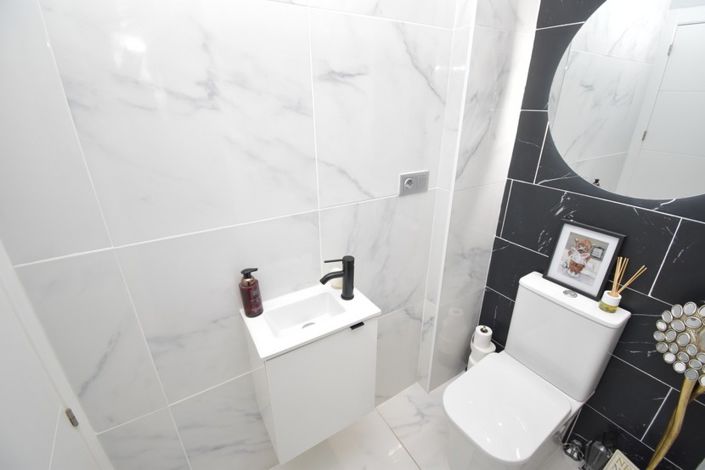 Image No.19-4 Bed Villa for sale