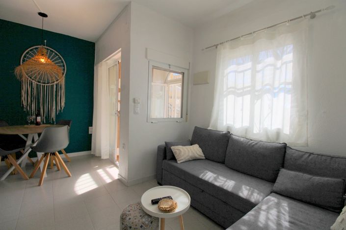 Image No.13-1 Bed Property for sale