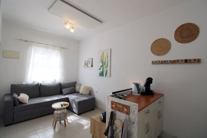 Image No.14-1 Bed Property for sale