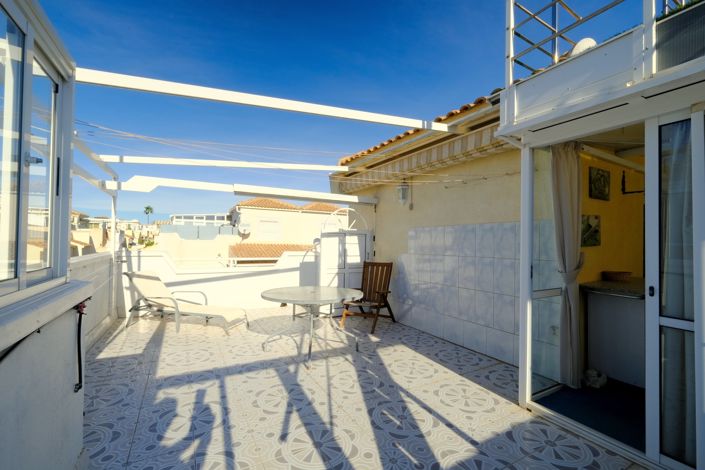 Image No.15-3 Bed Townhouse for sale