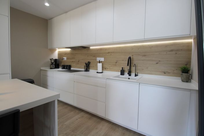 Image No.14-3 Bed Townhouse for sale