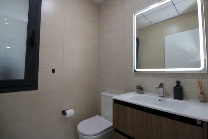 Image No.16-3 Bed Townhouse for sale