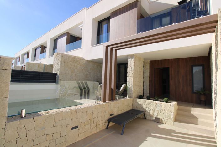 Image No.5-3 Bed Townhouse for sale