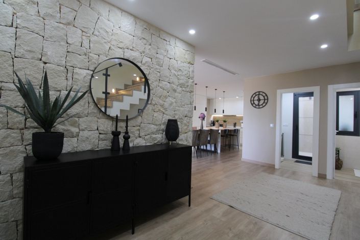 Image No.9-3 Bed Townhouse for sale