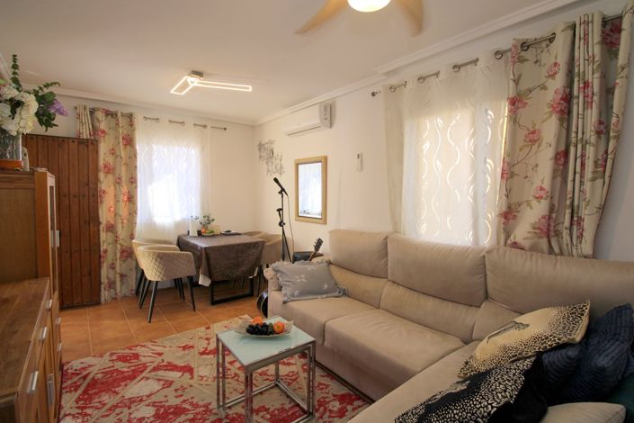 Image No.10-3 Bed Villa for sale