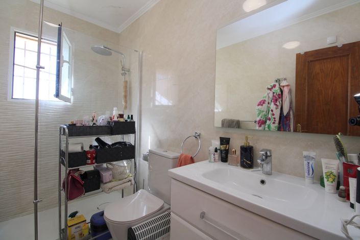 Image No.21-3 Bed Villa for sale