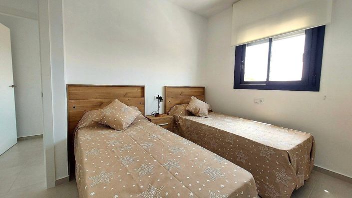 Image No.10-3 Bed Apartment for sale