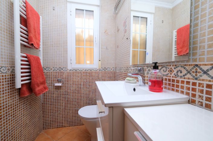 Image No.12-3 Bed Villa for sale