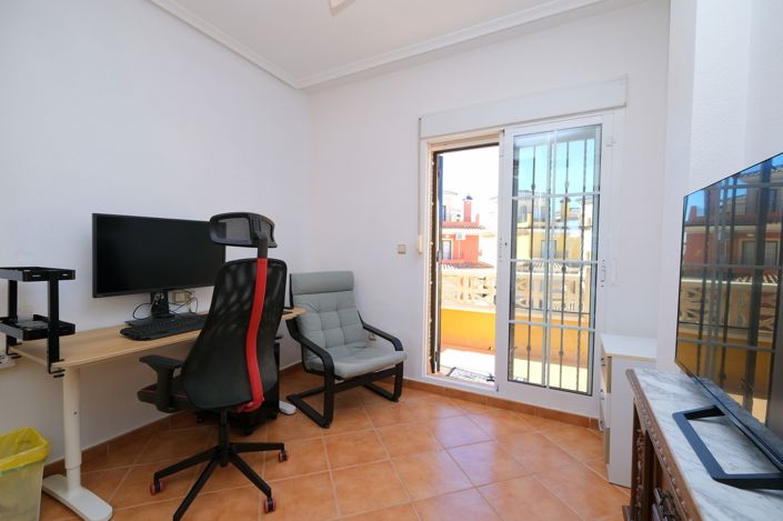 Image No.17-3 Bed Villa for sale