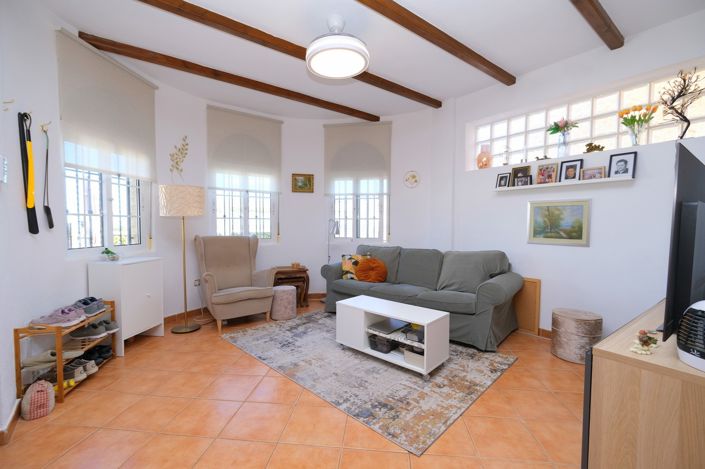 Image No.4-3 Bed Villa for sale