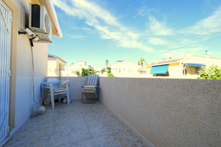 Image No.18-3 Bed Villa for sale