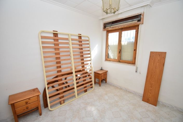 Image No.12-4 Bed Villa for sale