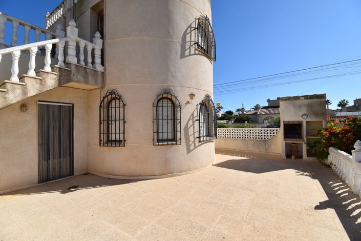 Image No.17-4 Bed Villa for sale