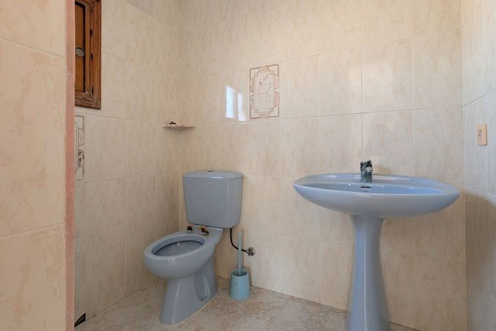 Image No.21-4 Bed Villa for sale