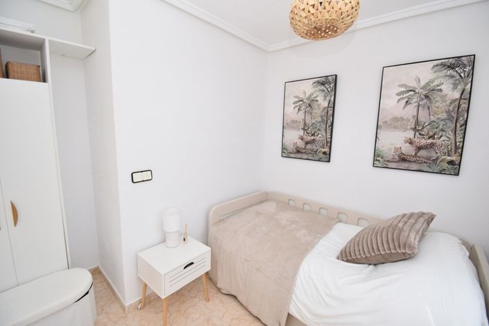 Image No.10-3 Bed Townhouse for sale