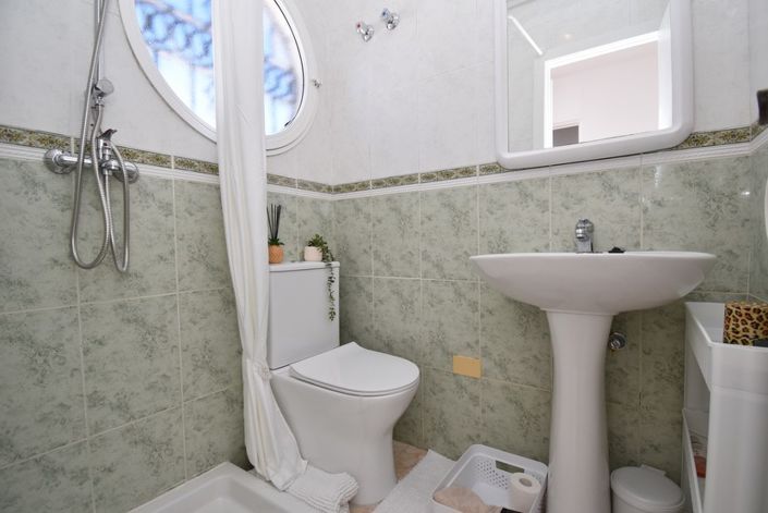 Image No.15-3 Bed Townhouse for sale