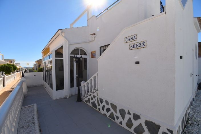 Image No.17-2 Bed Townhouse for sale