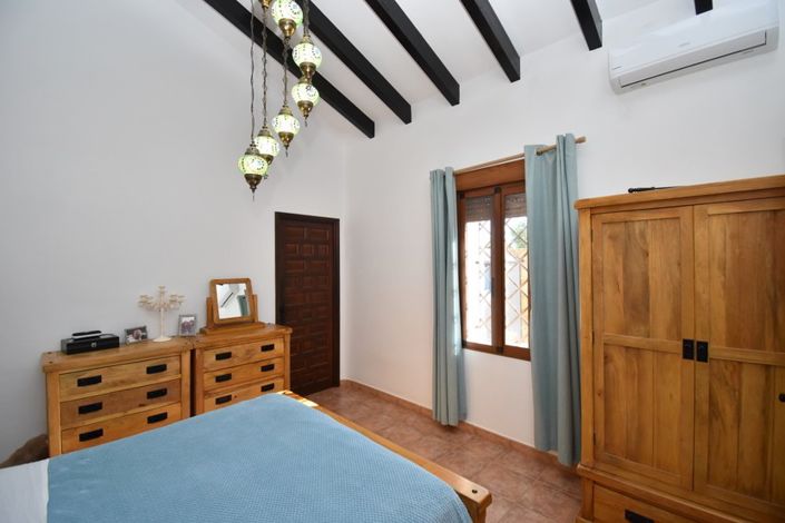 Image No.11-5 Bed Villa for sale