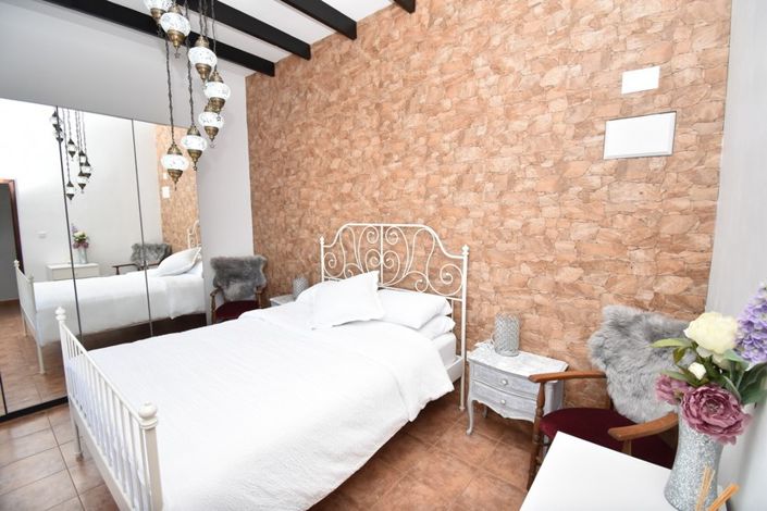 Image No.15-5 Bed Villa for sale