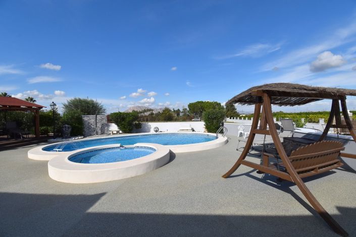 Image No.27-5 Bed Villa for sale