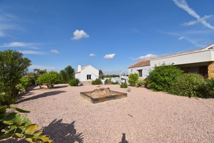 Image No.34-5 Bed Villa for sale