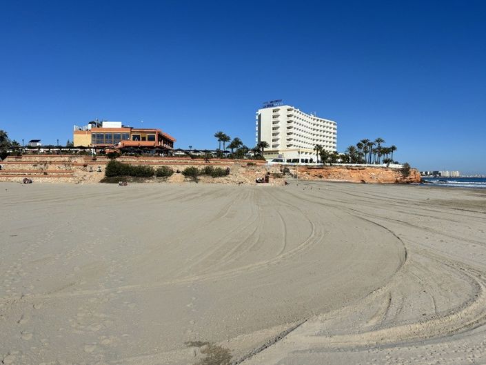 Image No.28-2 Bed Townhouse for sale