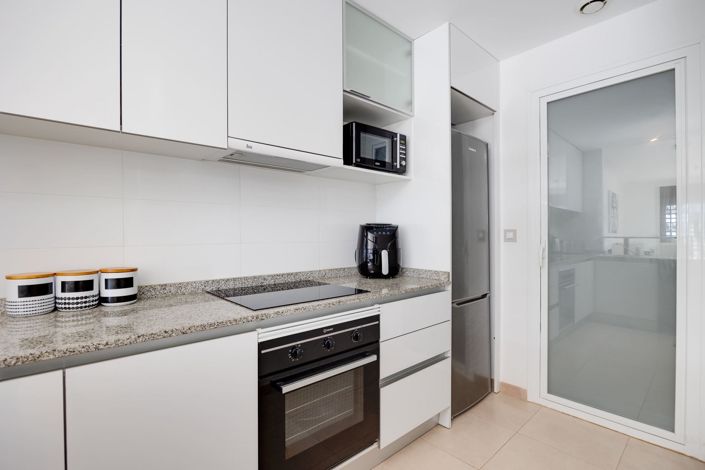 Image No.12-2 Bed Property for sale