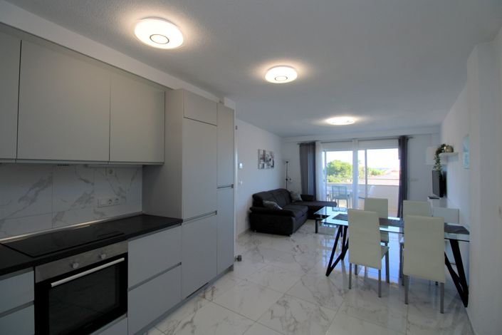 Image No.8-2 Bed Apartment for sale