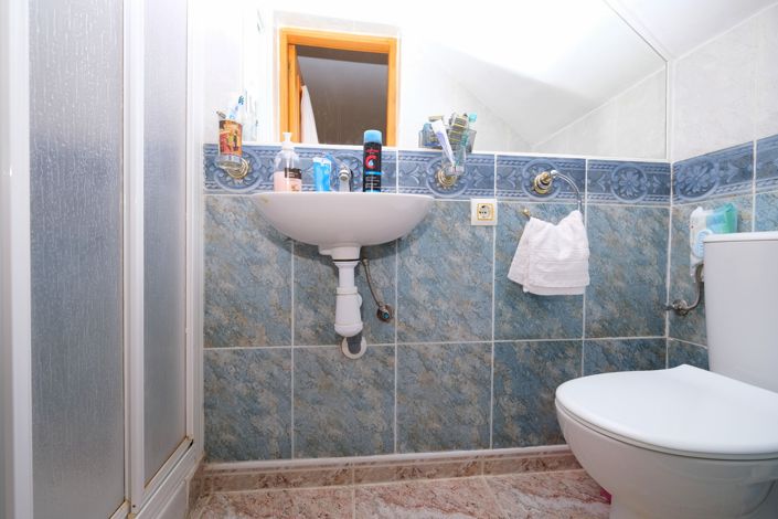 Image No.10-3 Bed Townhouse for sale