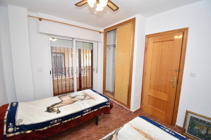 Image No.12-3 Bed Villa for sale