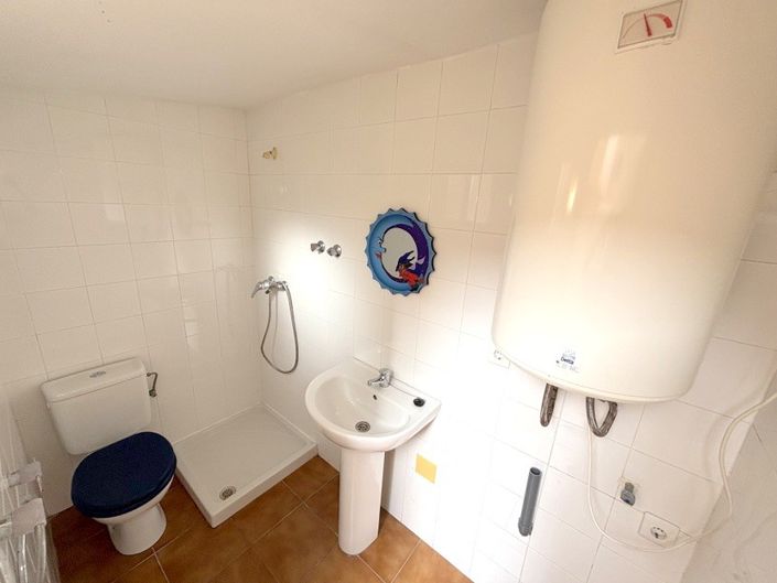 Image No.20-3 Bed Townhouse for sale