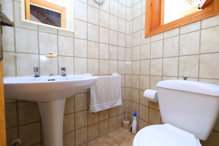 Image No.10-3 Bed Townhouse for sale