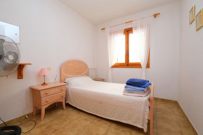 Image No.13-3 Bed Townhouse for sale