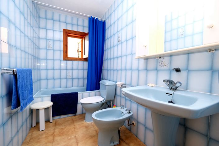 Image No.14-3 Bed Townhouse for sale