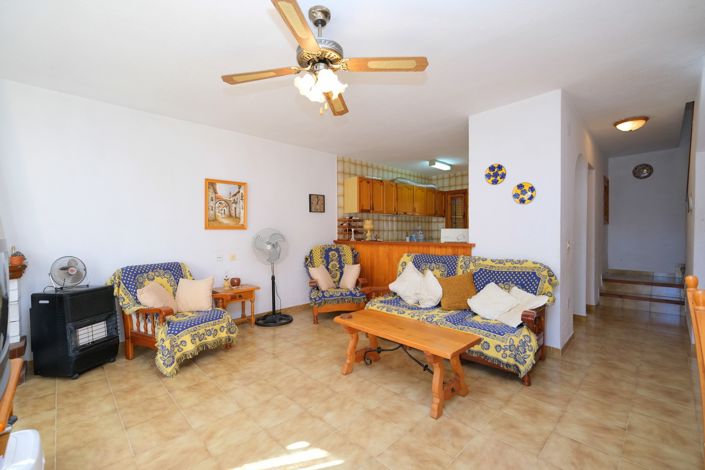 Image No.6-3 Bed Townhouse for sale