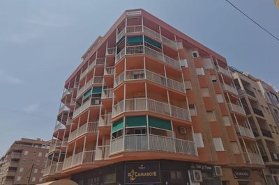 Propriété de 3 chambres à vendre à La Mata