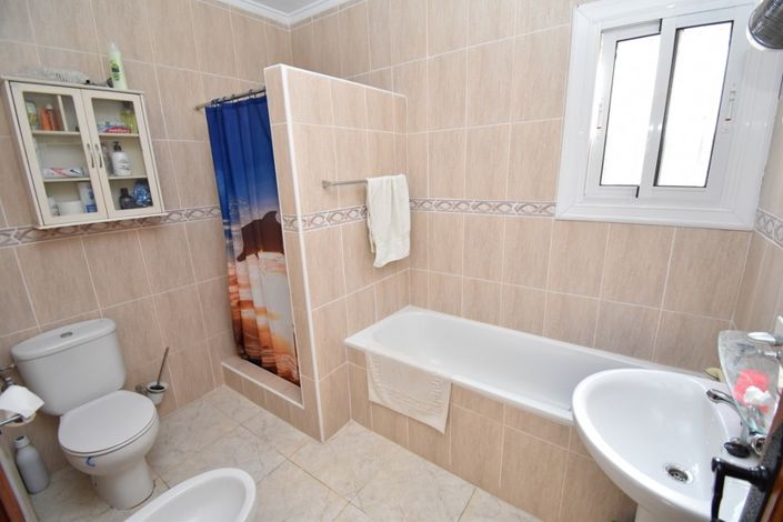 Image No.14-3 Bed Villa for sale