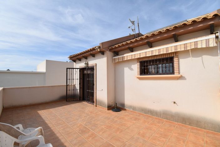 Image No.19-2 Bed Villa for sale